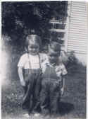 1953_DeaniePhillips_and_LarryDouglas.jpg (147145 bytes)