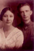 FlorenceNJohn.jpg (27594 bytes)
