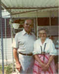 Howard_and_Gertrude_Norths.jpg (107470 bytes)